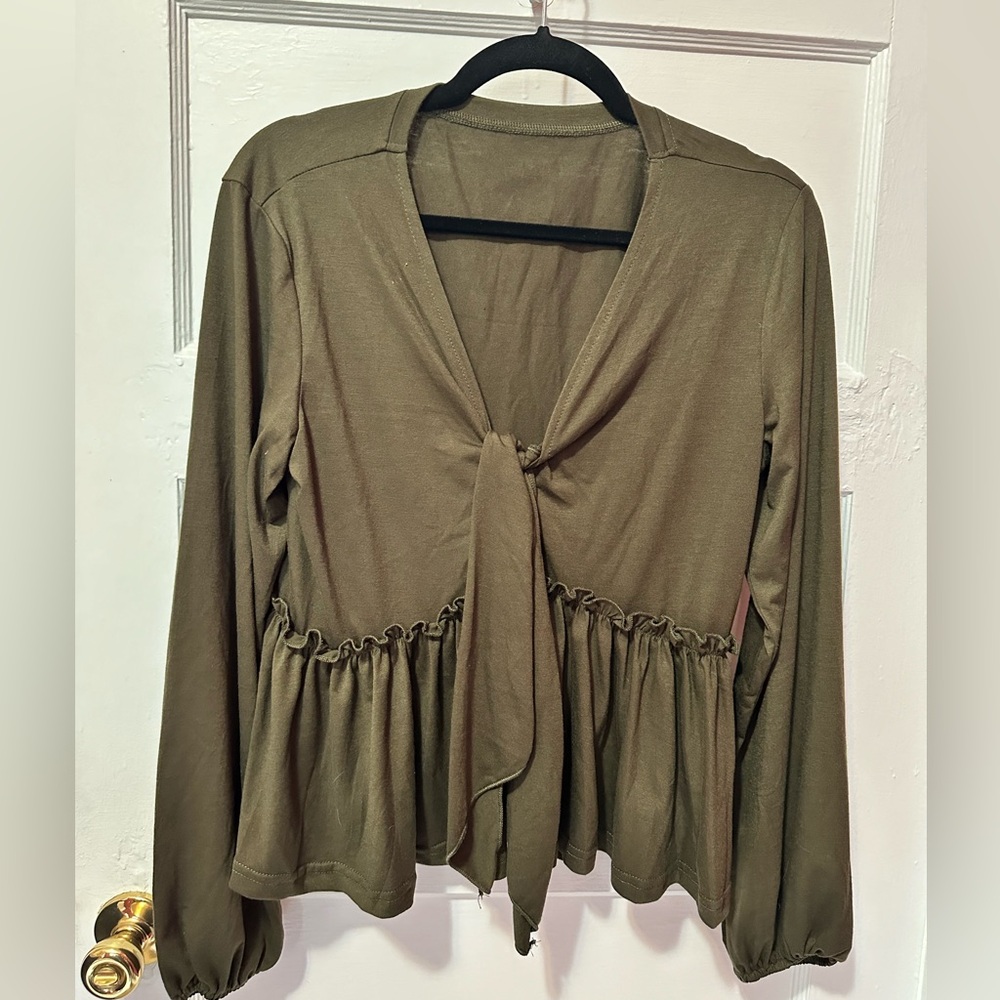 Fanway&EC Long Sleeve Tie Front Ruffle Hem Blouse